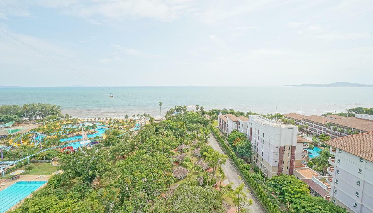 Pattaya Park Beach Resort Bagian luar foto